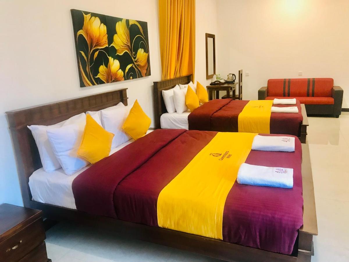 Queensland Hotel Нувара Елия Екстериор снимка